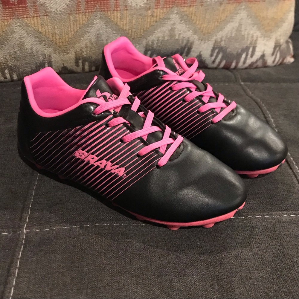 Brava Soccer Cleats